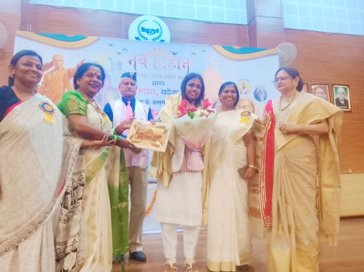 GeetaGupta_BJP's tweet photo. 🌸 चाणक्य सम्मान – छठे संस्करण में सहकारिता भवन, लखनऊ में सम्मिलित होकर नारी शक्ति के उत्साह और प्रतिभा को करीब से देखा। सभी आयोजकों को हार्दिक शुभकामनाएँ।

#GeetaGupta #NariShakti #WomenEmpowerment #LucknowCentral https://t.co/21gwUfPEPz