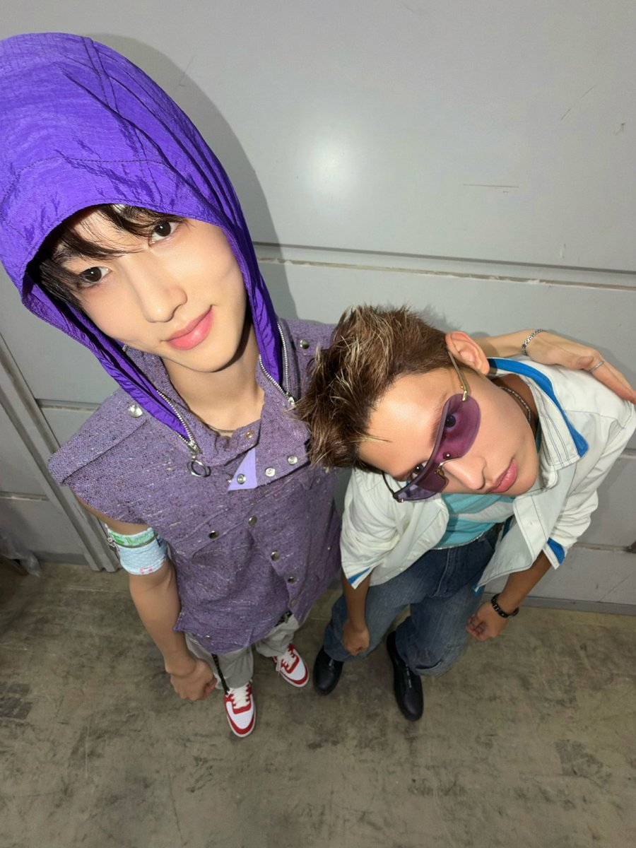 Seohngyoen's tweet photo. Tiny secret between two souls. https://t.co/e4pGbM7JPE