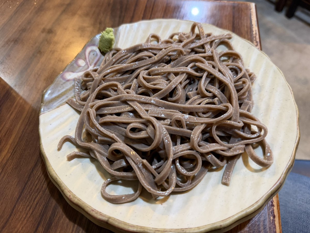 gravity808's tweet photo. 冷し鴨そば🦆、素晴らしかった、蕎麦の香りがすごい
#蔵王そば #鴨そば #新楽 #遠刈田温泉 https://t.co/vQvUN8iTCn