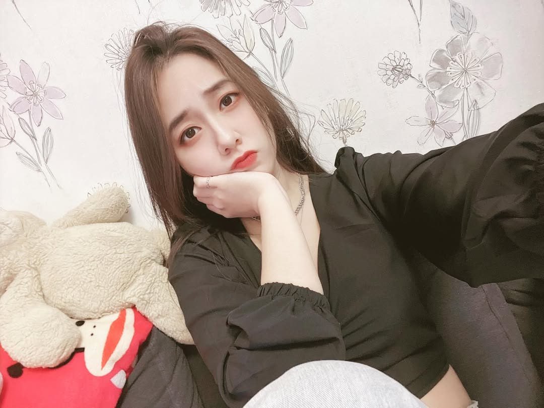 1ejrf3k's tweet photo. 我這樣31歲的女生 
有人會想愛我嗎 
其實我很溫柔不兇的 
😮‍💨😮‍💨😮‍💨
#單親媽媽 https://t.co/xTkFQqk2Yc