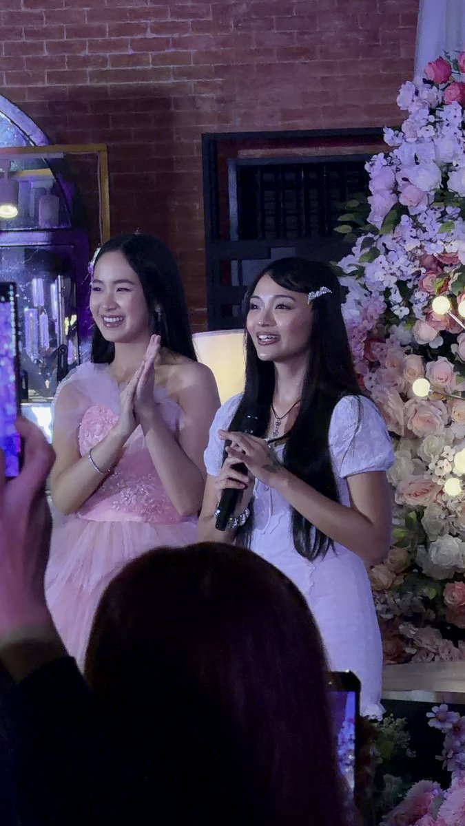 JHODI0R's tweet photo. Caprice and Mariah Deborah!!!

CAPRICE WHIMSICAL ESCAPADE
#CapriceCayetano https://t.co/g4uINofnKb