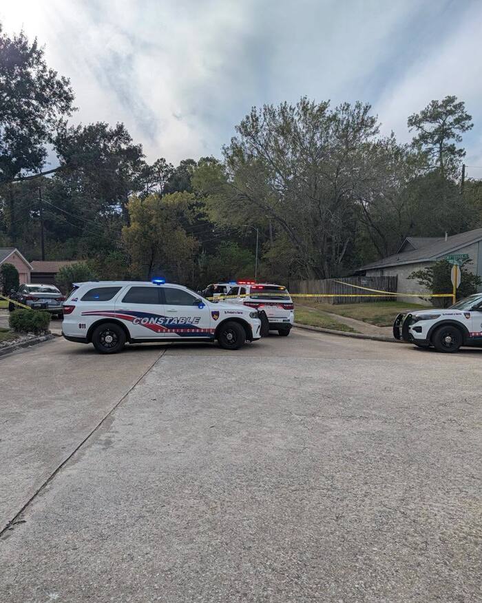 KPRC2's tweet photo. Man hospitalized after shooting in Atascocita area https://t.co/4QmQChcuoE