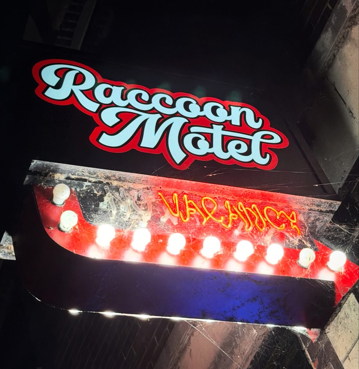 OGEvilMark's tweet photo. If you weren’t at Racoon Motel Saturday night in Davenport, Iowa, You fucked up! #UndergroundInvasion4 https://t.co/ipfSi4fDKD