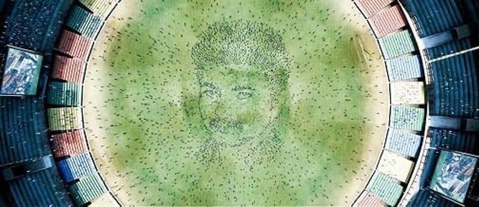 sekartweets's tweet photo. Thalapathy fans will never forget this frame @jayam_mohanraja sir ❤️ https://t.co/TI8FpwCGcI