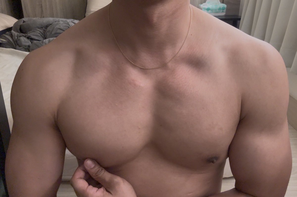 ezcreamer's tweet photo. sensitive nipples needed ur pinch https://t.co/DuU8DVSpCV