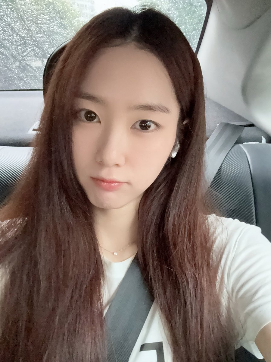 jihoo_oo tweet picture