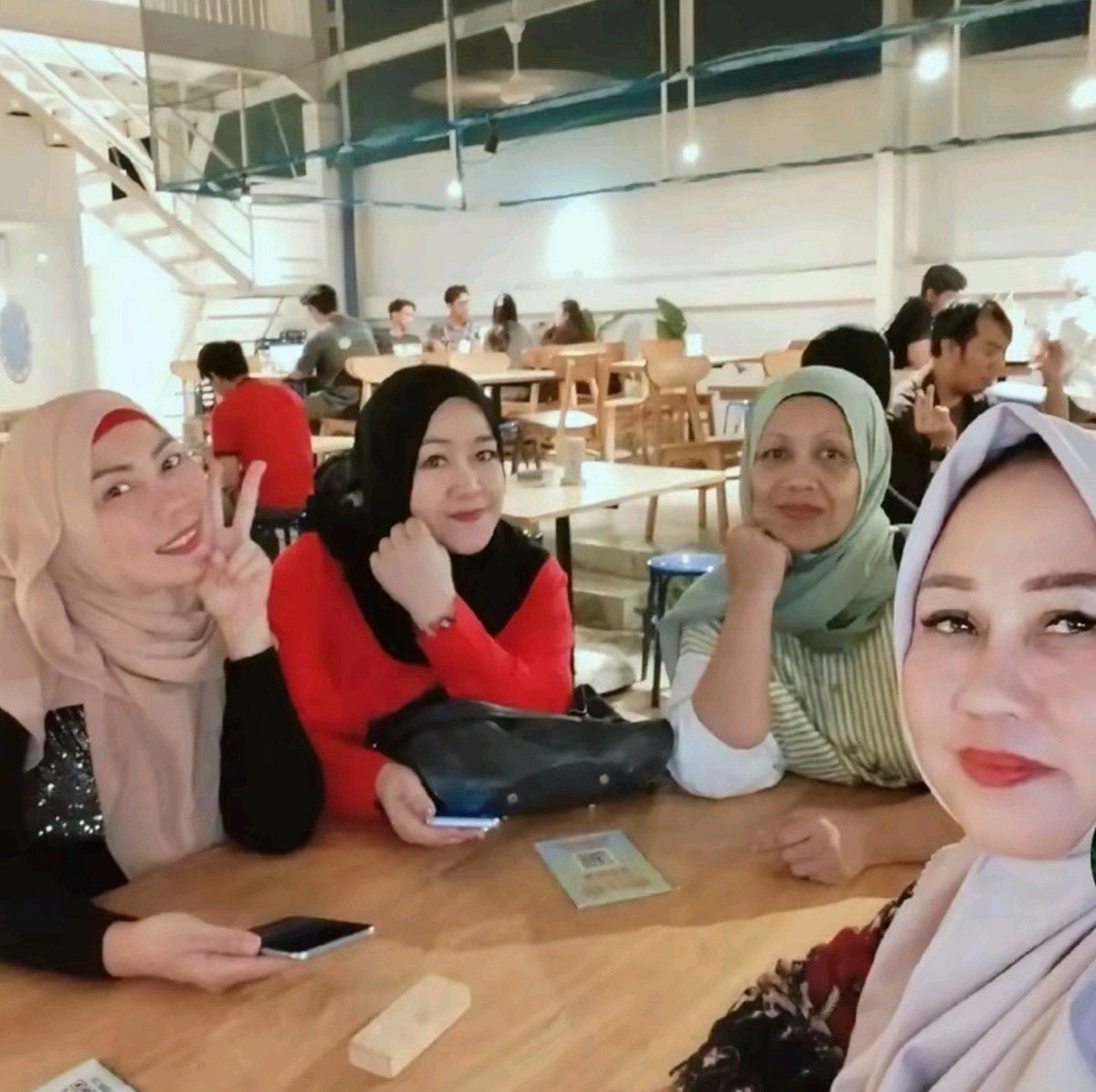 Jiminreport_'s tweet photo. these are the hags behind the hate jm and his family receive over a ship. imagine being so mentally deranged that you mock a man’s appearance and send him death threats over your shipping delusions. taekookers have turned this fandom into a cesspool, and the fact that jm fans are practically the only ones calling them out tells you everything.