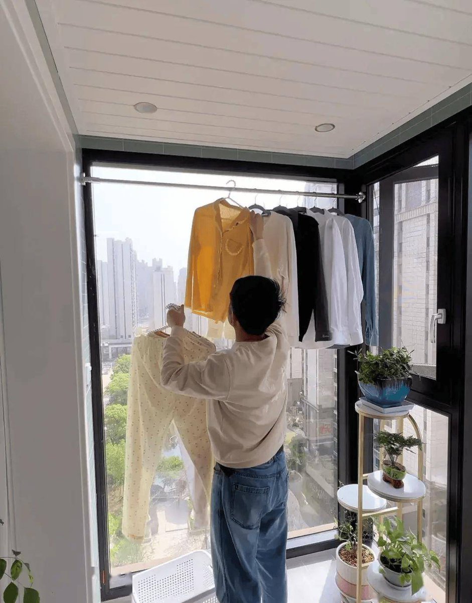 daiharada__'s tweet photo. [衣類をベランダに晾勒口をピシッと整えて、きれいに乾かそう] https://t.co/ksLuMdrwbb