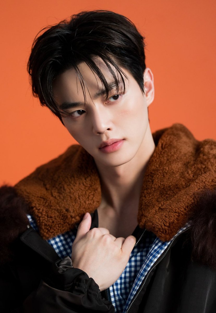 illitfanbase_'s tweet photo. SONG KANG will make an appearance on ILLIT “You're Under Arrest” MV. And he also said that he will watch and support ILLIT for their comeback. 

“I've been keeping a good eye and will support on your promotions.” https://t.co/UaCfwaz0Ku
