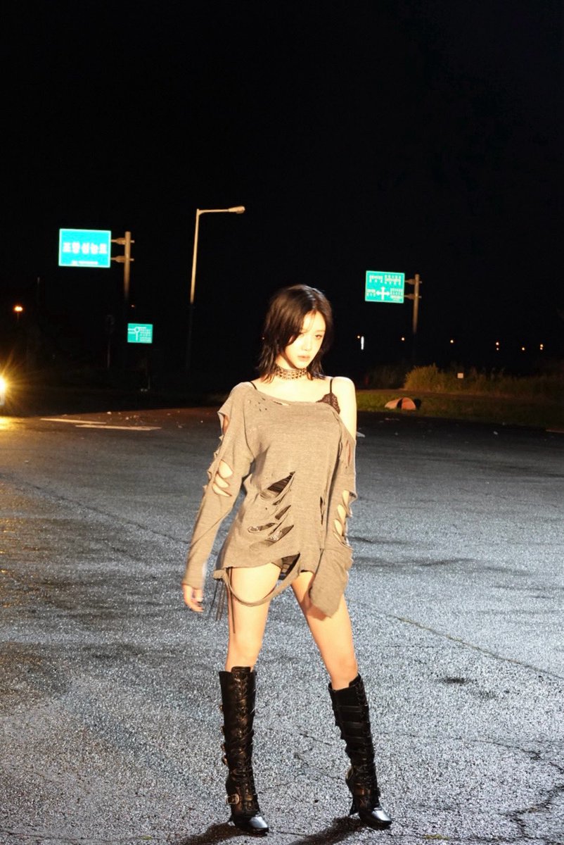 picbaemon's tweet photo. PHARITA WEVERSE UPDATE 

🖤🎬🎭 https://t.co/oOHjOFc4Ci