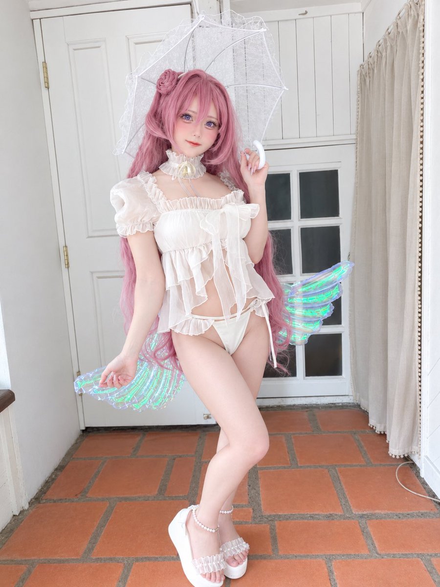 mintcosplayer's tweet photo. 速報🫶
初出しドロシーしてきました✨️
雨の日のプール撮影だし、傘2本壊れるし、誰か慰めて〜
#NIKKE4周年 https://t.co/WUricL7dYZ
