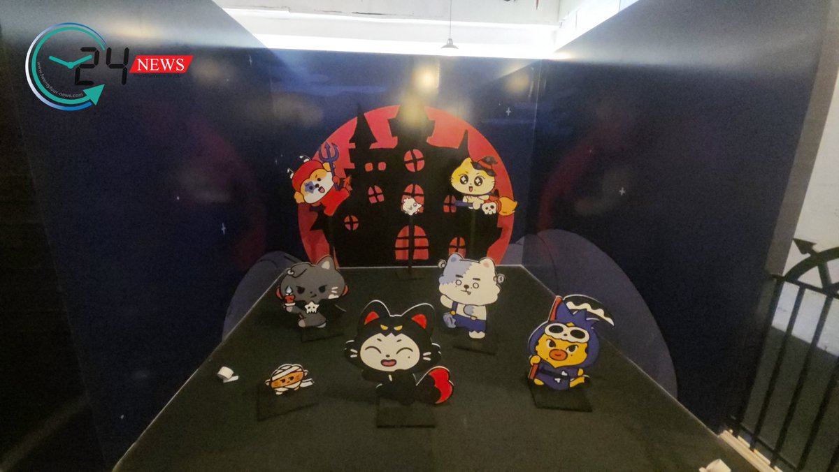_24News_'s tweet photo. สยามพารากอน ผนึกกำลัง KPOPMERCH เปิดจักรวาลความคิ้วท์รับฮาโลวีน
<SPOOKY ENCHIN> ENHYPEN Official Character POP-UP in BANGKOK
ชวน ENGENE เช็กอินความน่ารัก พร้อมช้อปไอเทมสุดเอ็กซ์คลูซีฟ ตั้งแต่วันนี้ ถึง 15 พ.ย. 2569 ณ ชั้น 2 สยามพารากอน

#ENHYPEN #엔하이픈
#ENCHIN #엔친 https://t.co/uPNlyFkzWi