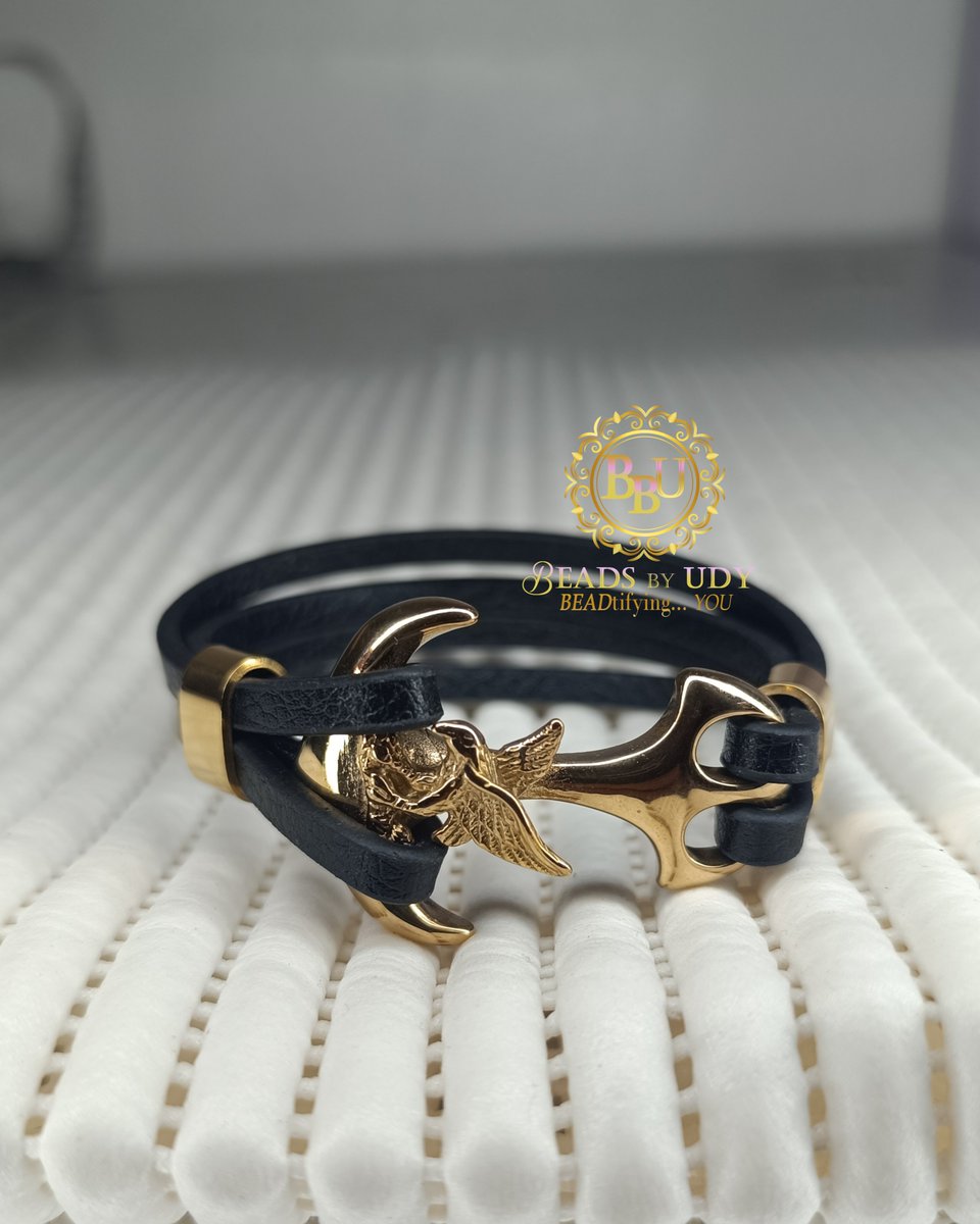 beadtified's tweet photo. Lovely quality Black leather bracelet with non tarnish steel in different designs 
N8,000
Available for immediate pick up and delivery 
Location is Surulere 
Nationwide delivery https://t.co/UNCsZS0sXY