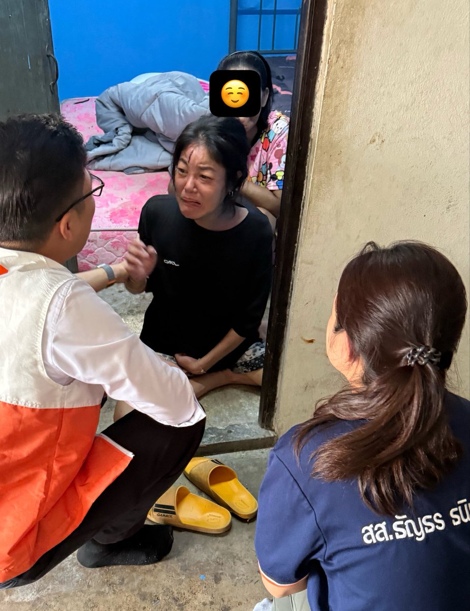 _DNVP2_'s tweet photo. ล่าสุดทางสส.เข้าไปสอบถามข้อมูลและประสานพม. ตำรวจเข้ามาช่วยดูแลแล้วนะคะ จบเรื่องคนแล้วน้าา หลังจากนี้เราจะไม่ได้เข้าไปยุ่งกับพี่เค้าแล้ว ให้หน่วยงานดูแล จะอัพเดทแค่แมวๆที่ช่วยมาเท่านั้นเลยย https://t.co/6ktZ2ESrDO