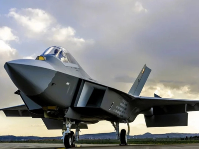 TacticalReport's tweet photo. Egypt’s military command is moving toward an agreement to join Turkey’s KAAN fighter jet program before the end of 2026.

The following note sheds light on:

- Egypt’s proposed role in the KAAN program

- Production and technical cooperation negotiations

- Potential procurement plans and next steps

https://t.co/CTzLcupgQv