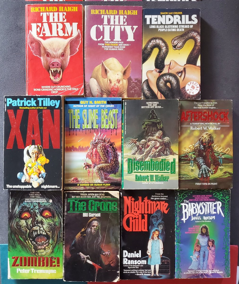 GuignolNoir's tweet photo. A selection of horror paperbacks from the genre’s golden age.
Eye candy for Halloween.
🍬 https://t.co/nhLPmuZxdN