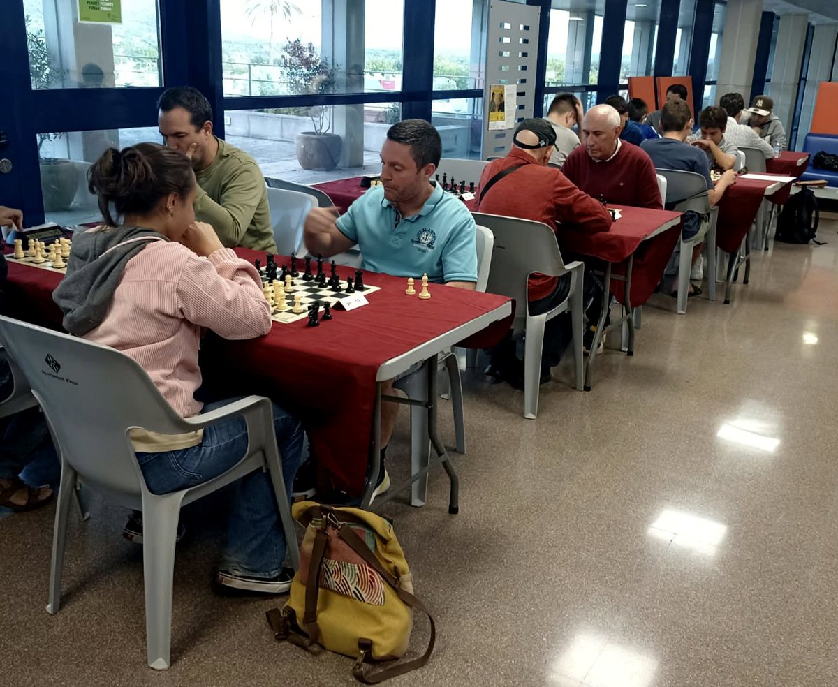 HospitaldeInca's tweet photo. ♟️♟️♟️Gran èxit del IV Open i Torneig Escolar  Escacs i Salut

👏🏻👏🏻 Enhorabona a tots els participants

@SalutGOIB @IBSalut_
@javiurenam @FerrerXisco @manuelaG_Romero @JosReyesMoreno2 @incaciutat @ConselldeMca https://t.co/2B7NWTyMCg