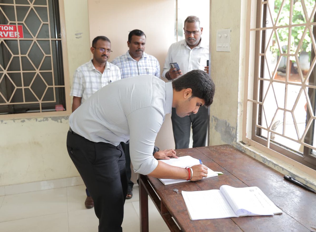 DEO_KKI's tweet photo. EVM and VVPAT Warehouse Monthly Inspection by District Election Officer and District Collector, Thiru. M. Prathap, I.A.S. on 26.10.2026 @ 10.00 Am.
#ECI
#ElectionCommission
#SpecialCampsForYoungVoters
#ChiefElectoralOfficer 
@DEO_KKI @collectorkki @OfficeEro52808 @ero_nagercoil https://t.co/ED72zVh3jF