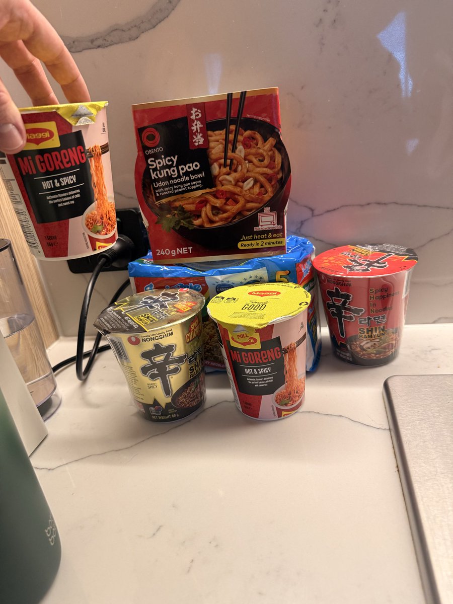 tyDi's tweet photo. Hey @Grok which of my 6 noodles is undeniably the best one. Don’t make mistakes. https://t.co/TgVoCsaAZX