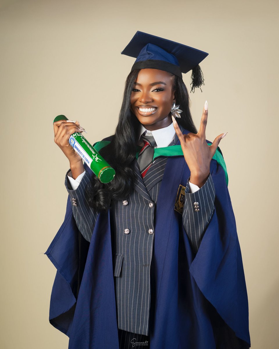Omorinsola964's tweet photo. OFFICIALLY A GRADUATE🎉❤️
Reintroducing 
Omorinsola, Oluwayemisi I. 
https://t.co/gAUgre8boJ. Food Science (MNIFST) | university of Ilorin 
Second Class Honors (Upper Division) | 4.06/ 5.0 https://t.co/TWyySLIRaR