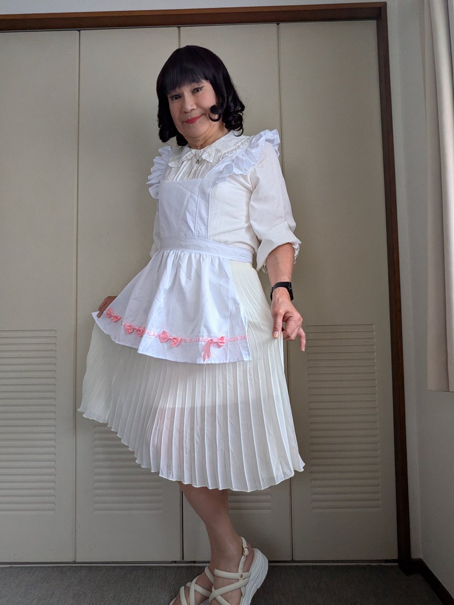 MikiKigi's tweet photo. @haryuncd 気候が不順で、小まめな衣服調整が大事ですネ♥。チョット忙しくなるけど♥。 https://t.co/hky8Vl7QUY