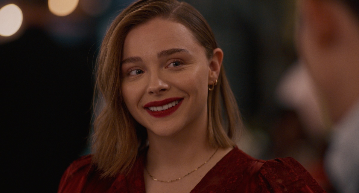Filmaffinity's tweet photo. Chlöe Grace Moretz encabeza un triángulo amoroso en "Love Language", comedia romántica que reflexiona sobre el compromiso, la vulnerabilidad y los patrones que tendemos a repetir en nuestras relaciones. Podéis consultarla aquí:

https://t.co/l8w82gYLhl

#LoveLanguage https://t.co/ASQe49m5tX