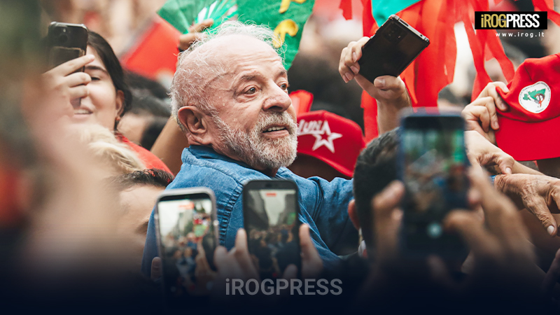 iROGPRESS's tweet photo. BRASILE, LULA RIELETTO PRESIDENTE: VITTORIA AL BALLOTTAGGIO CONTRO FLÁVIO BOLSONARO
https://t.co/L7zLSFesgR

#Brasile #Lula #FlavioBolsonaro #ElezioniBrasile #PoliticaInternazionale #Democrazia #Amazzonia #AmericaLatina #Elezioni2026 #DirittiSociali #elezioni #politica #cronaca https://t.co/RvVJsYOm1m