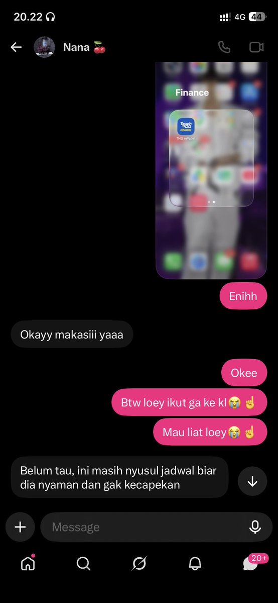 cloudyjblush's tweet photo. GUYS… kalo lu jadi gue, gimana??😭😭😭 

Sebenernya gak kaget kaget amatt, karna dari pas gue konseran di KL itu gue udah agak sus😭 tapi ya ikutin aja permainannya, ternyata hari ini ke spill semuanya😭💔 

Soalnya agak bingung jg- https://t.co/kJS5CzAwZi