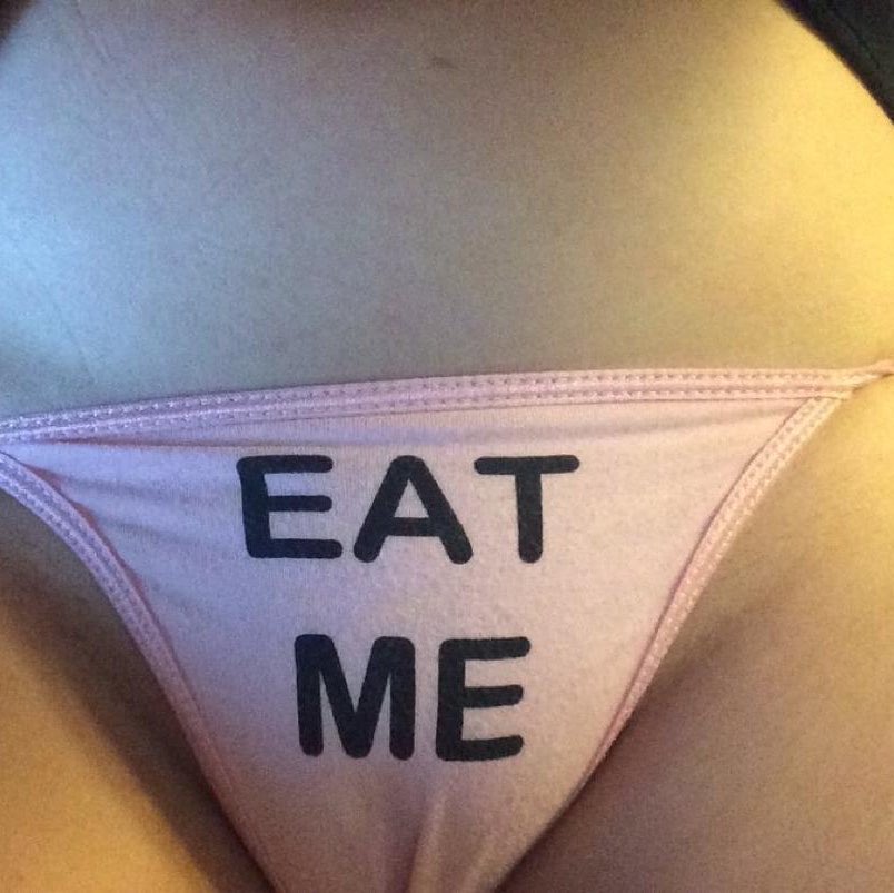 cjenniey's tweet photo. try to eat me? https://t.co/2OFHISNCEW