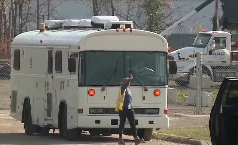 13abc's tweet photo. Mobile air-monitoring lab keeping tabs on hazmat situation https://t.co/o1crhLR3cV