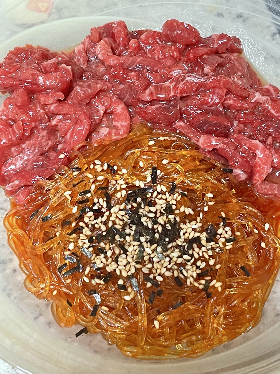ye0nduuu's tweet photo. 다이어트 육회바른연어 어서오고 https://t.co/CaCCBf5pSe