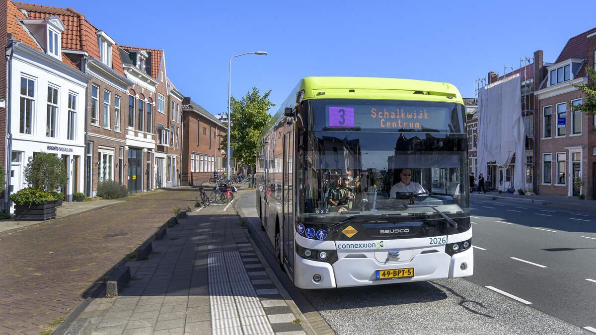 Vrouw aangerand in bus Haarlem door man: 'Niemand greep in'