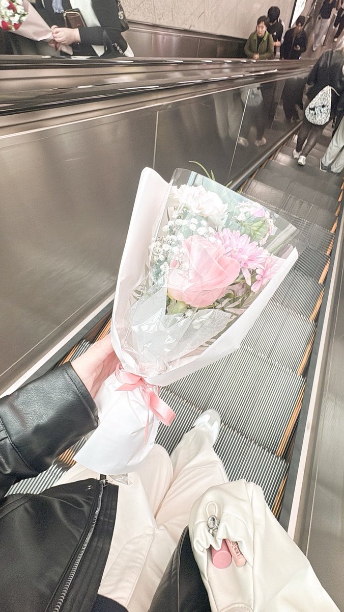 cnucogu's tweet photo. 오늘 이쪽 트친이랑 처음 만나고 왔어요
다들 저랑 얼릉 친해져서 자주 만나요!<<♡♡ https://t.co/W8FCT4kv0b