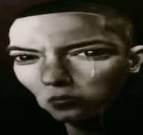 DeedeeGuffies's tweet photo. hier je suis tombé sur une vidéo d'un mec qui se fout des godes dans le cul(il est recouvert de merde) https://t.co/zkryPFZjFr