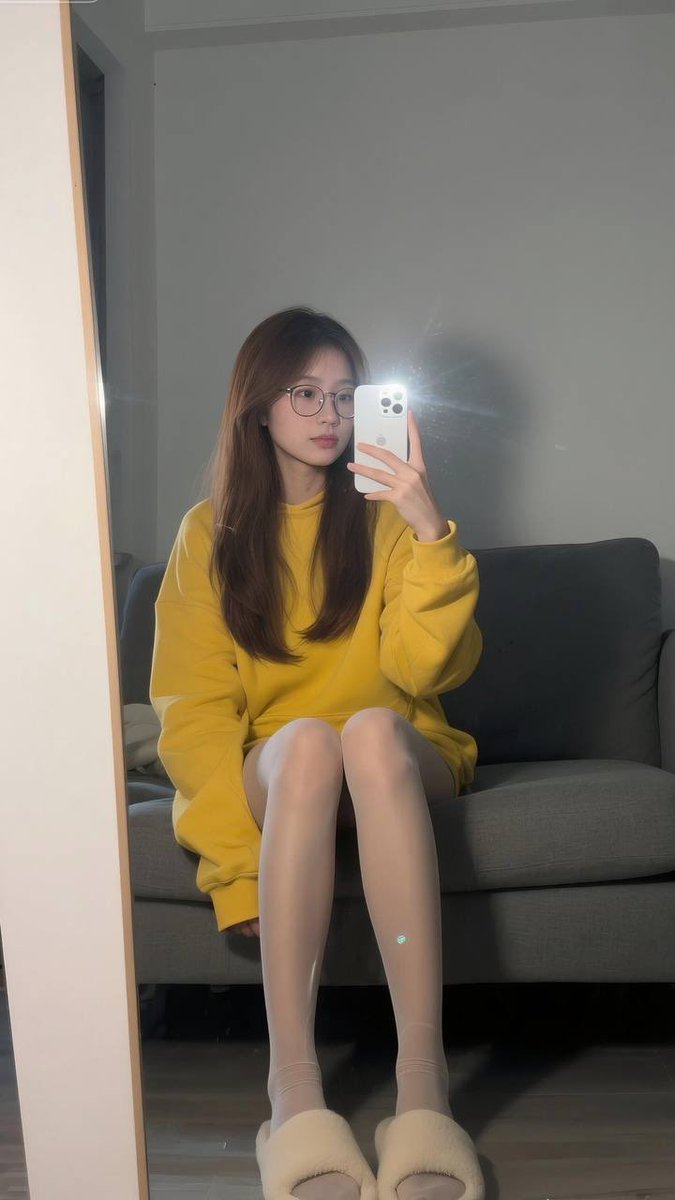 HMH0426's tweet photo. 有爸爸要来锐评我20岁的福嘛🥺                                                

心情不好来X发泄了   

真没有🚪  流言1我真的给呀 https://t.co/XhpqyNCvNt