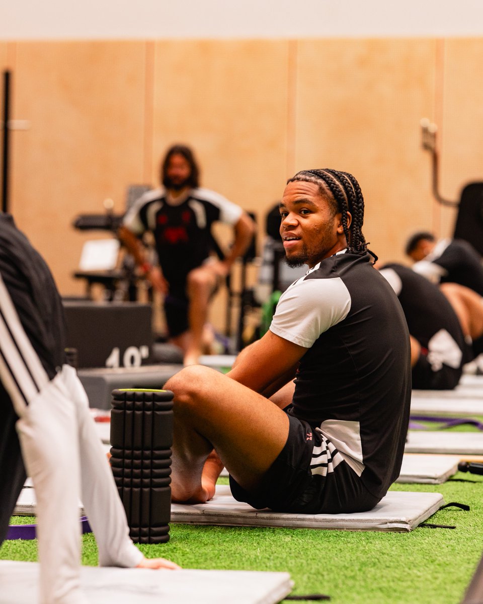LFC's tweet photo. Back to it 😤 https://t.co/5GSr8b3vdG