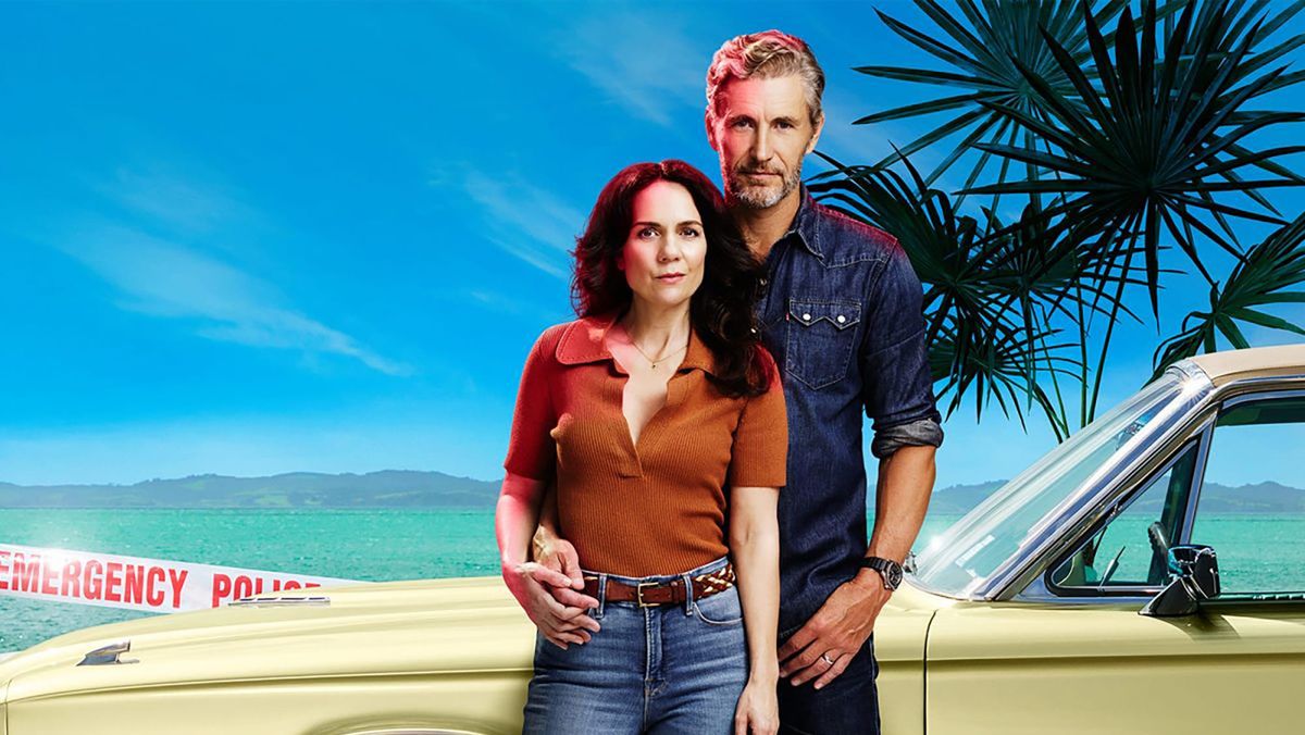 StartWithThis's tweet photo. Follow &amp; RT to be in with a chance to #win a copy of Blue Murder Motel Series 1! 

Enter by 2pm on 30th October for your entry to be counted!

#Competition #Comp #Giveaway #Giveaways #Prizes #Prize #Winning @AimPublicity https://t.co/YbPF18c93V