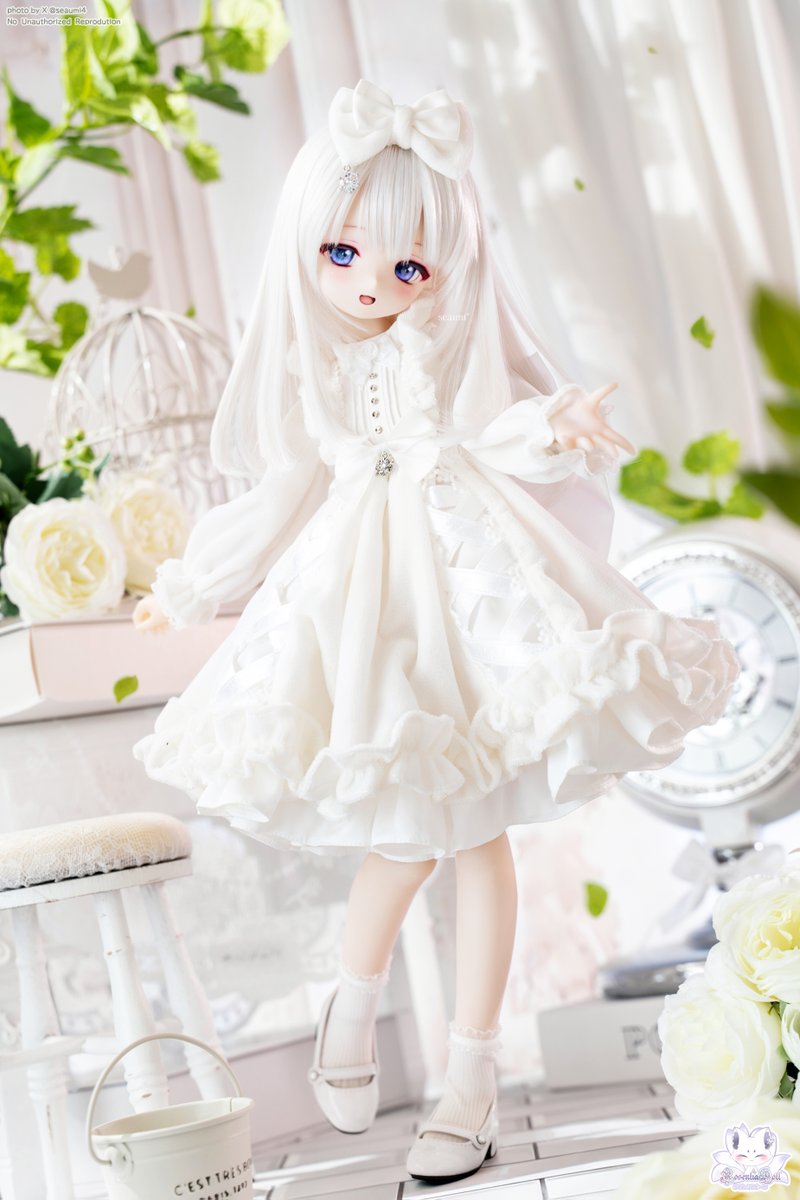 Rosenlia_doll's tweet photo. #RosenliaDoll｜新作衣装 

「ペタルキャンパスー雪の詩ー」

───────❅───────
#アイドール東京 https://t.co/ll2xGMhkdT