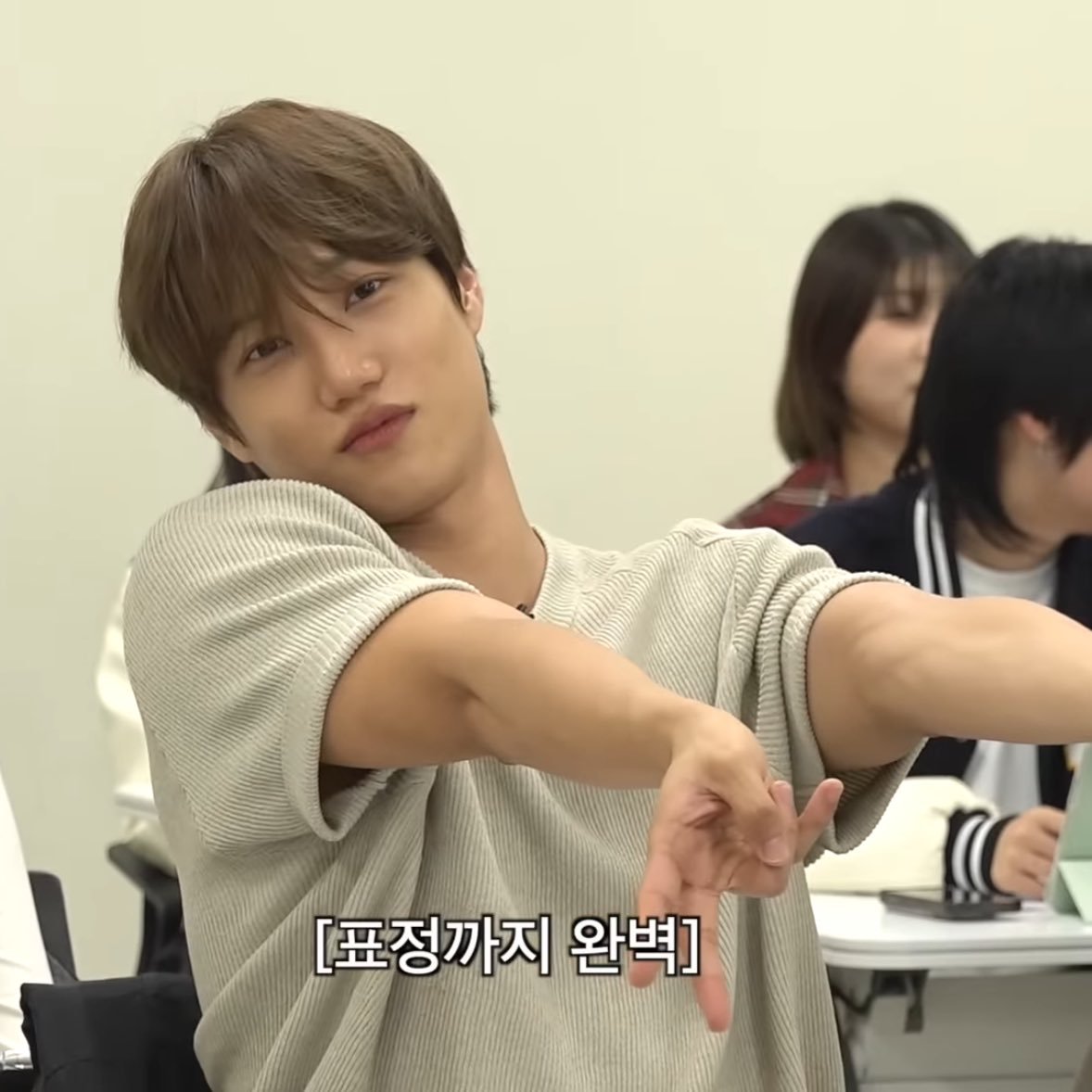 cigarncandy's tweet photo. My gyaru girljongin... (wiping tears https://t.co/a4JQcHfosk