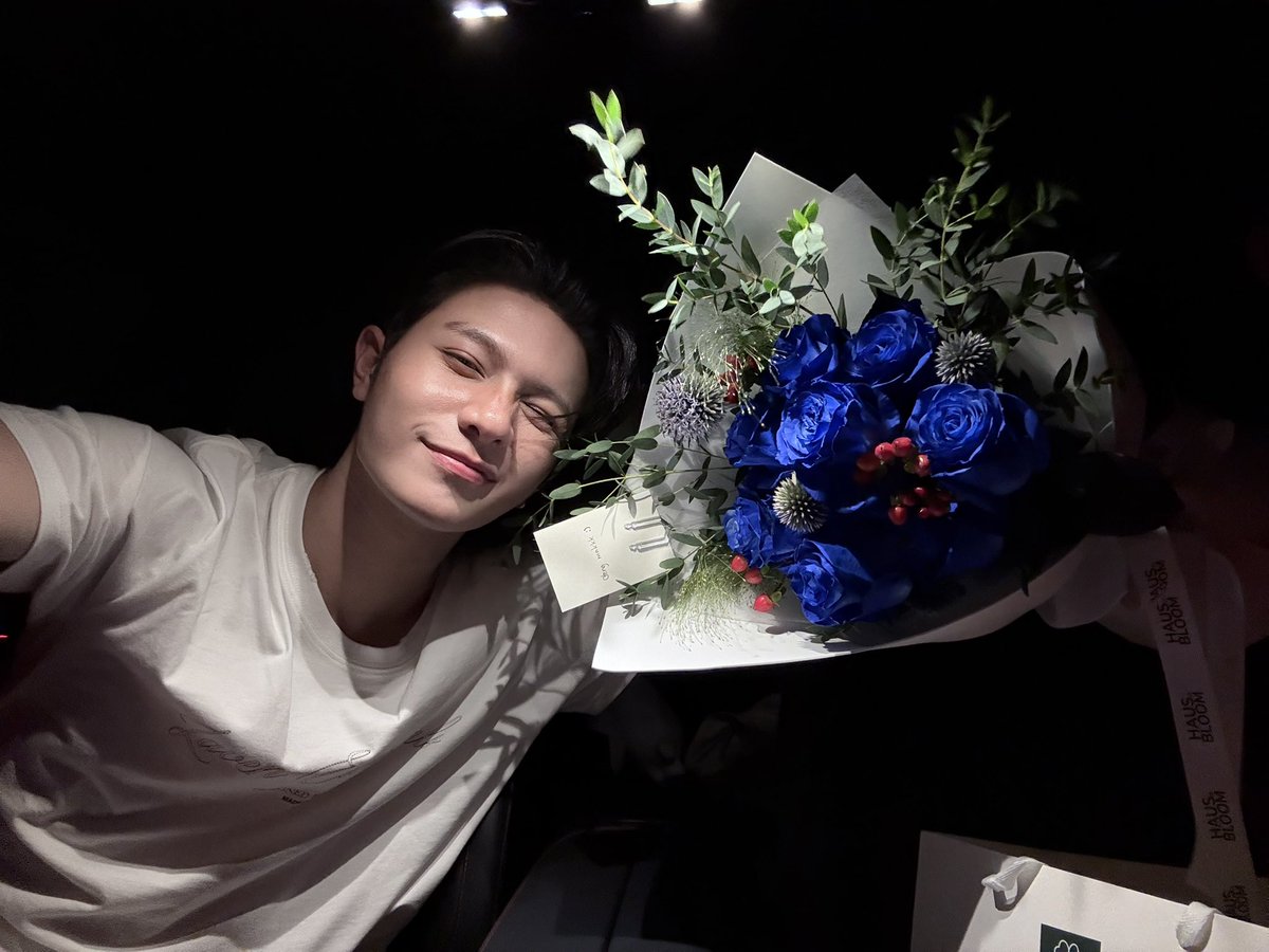 Williamjkp1's tweet photo. ถึงกับมาเปิดรถละเอามาวางให้เลยเล๋อออออ... https://t.co/Mq1XzfGxPf