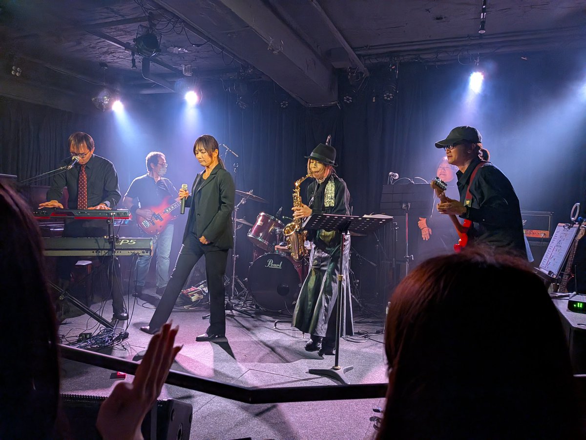 chikae_jyou's tweet photo. 2026年10/24(土)
Re⛴️Zard
5th ワンマンライブ
音楽実験室新世界(六本木)
SHIOさん率いるバンドの皆様、聴いて下さったお客様、音楽実験室新世界スタッフ皆様、ありがとうございます★
素敵な1日でした🎷👱♀️🐶
Pure Pure〜♪
#チカエ嬢
#saxplayer
#singersongwriter
#PurePure
#ReZard
#六本木 https://t.co/oSBrvKLLVT