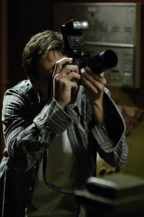 kruelmelody's tweet photo. when u both gay w cameras https://t.co/HTVVuUzYKd