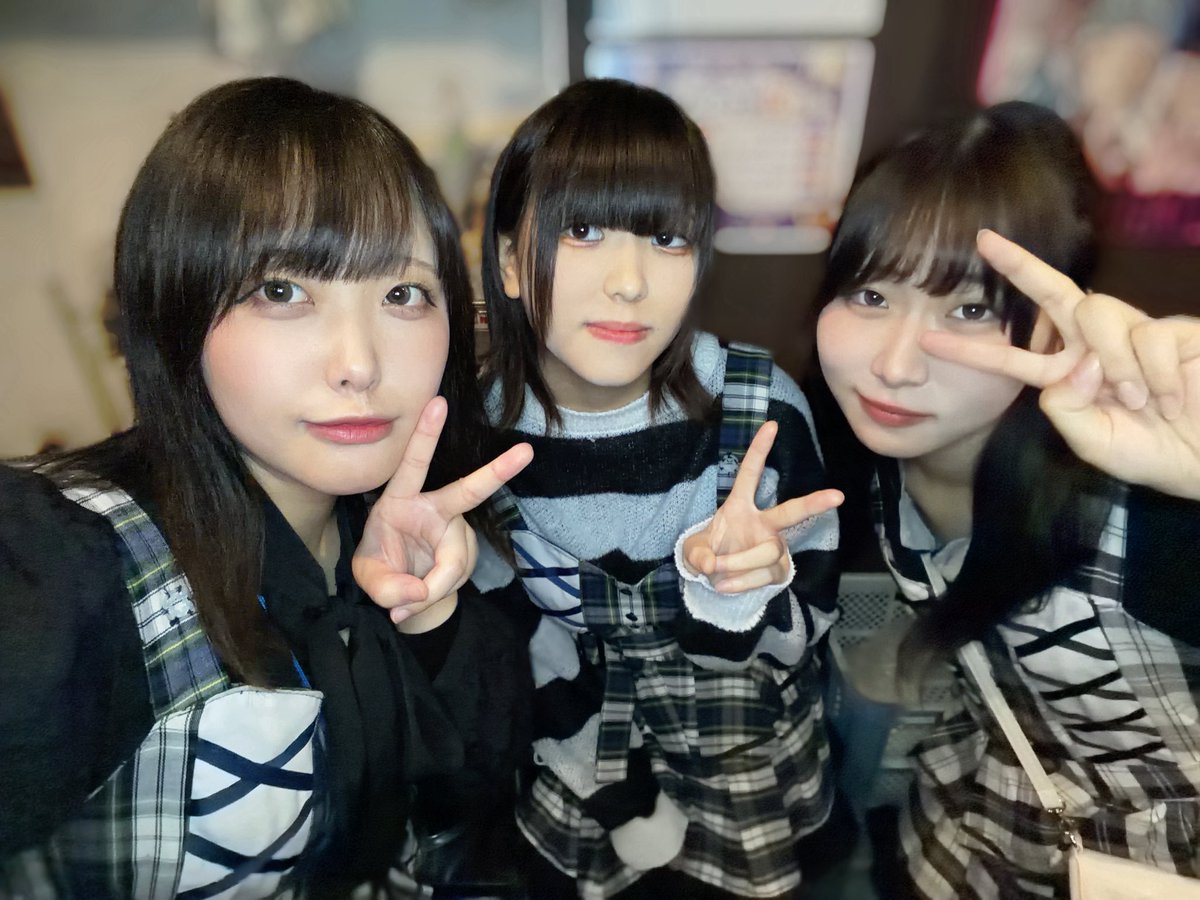 nagi__mofru's tweet photo. 3人でお待ちしてますー❕❕❕✨
なぎも新人面です😆(出勤500回目の新人)

むむちゃん@__xiz0 
みどりちゃん@midori_guild25 https://t.co/fucKnszbcZ
