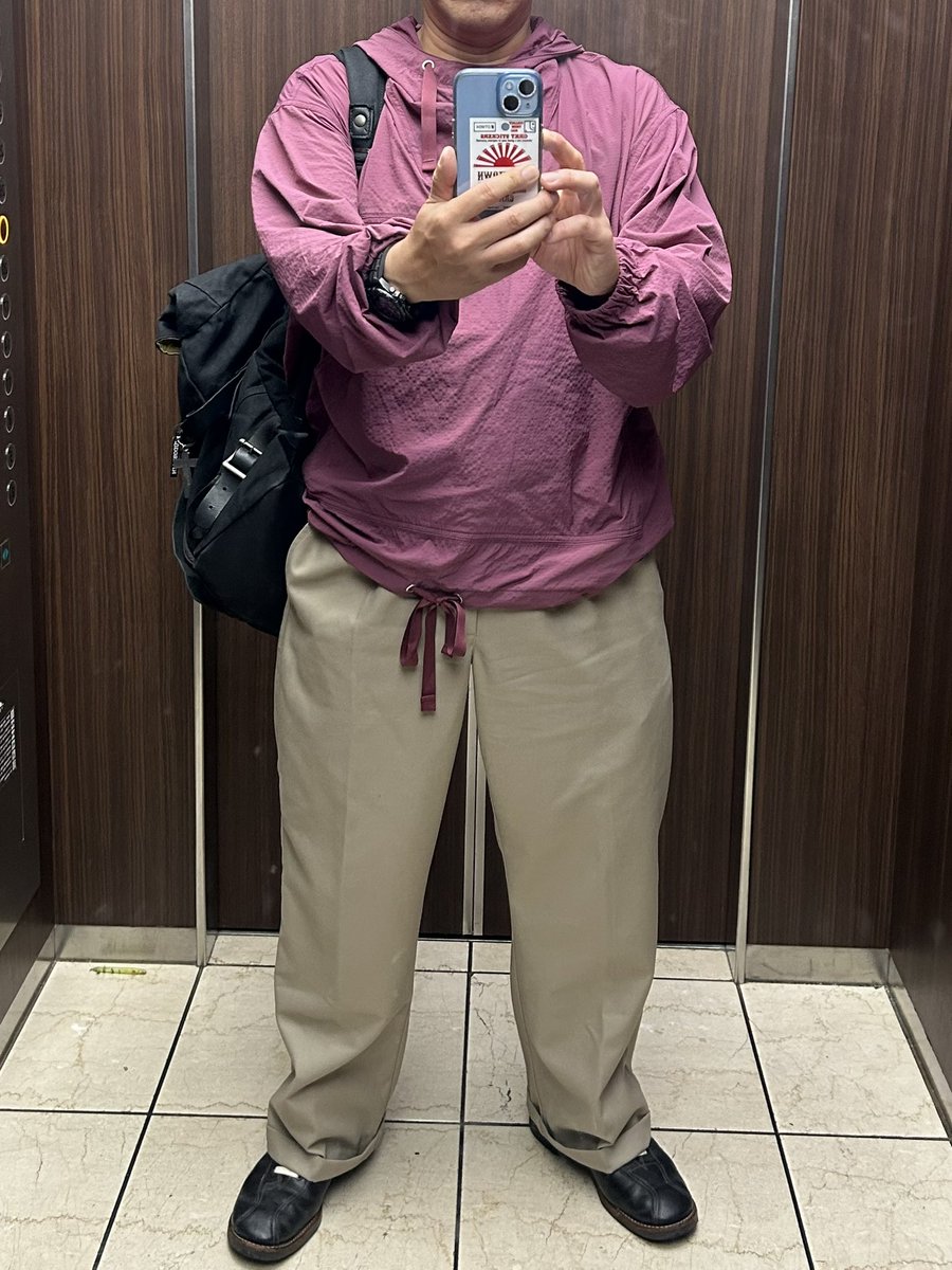 EdgarKotaro's tweet photo. ワインレッドパーカー
Dickies

#いよいよ50というよりGo https://t.co/LYX6oh4LjO