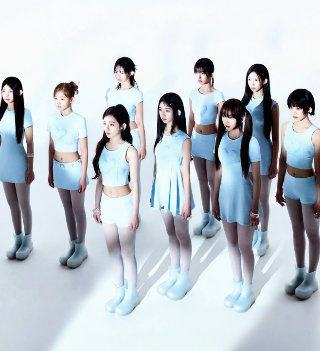 AboutMusicYT's tweet photo. Students who studied with Young of A2O Lite have shared that she confronted boys who made misogynistic comments:

"I went to the same middle school as her, and she was a queen for calling out guys who judged girls' appearances and bodies, so all the girls like her." https://t.co/N7VF27mc3r