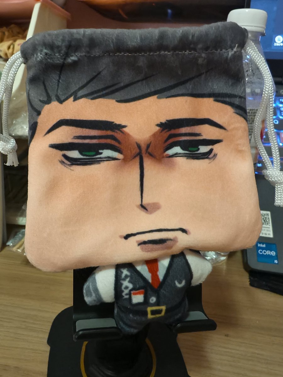 kuyaaaaa_a's tweet photo. 笑的我肚子疼 https://t.co/BwqTGF8DR4