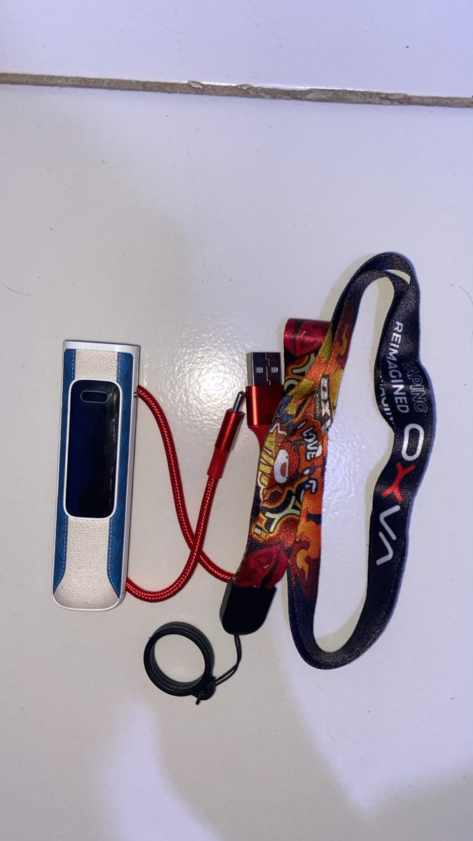 weak4Bellingham's tweet photo. wts oxva slim pro3 weh 
250 nego smpe jadi https://t.co/hXsodBfBLI