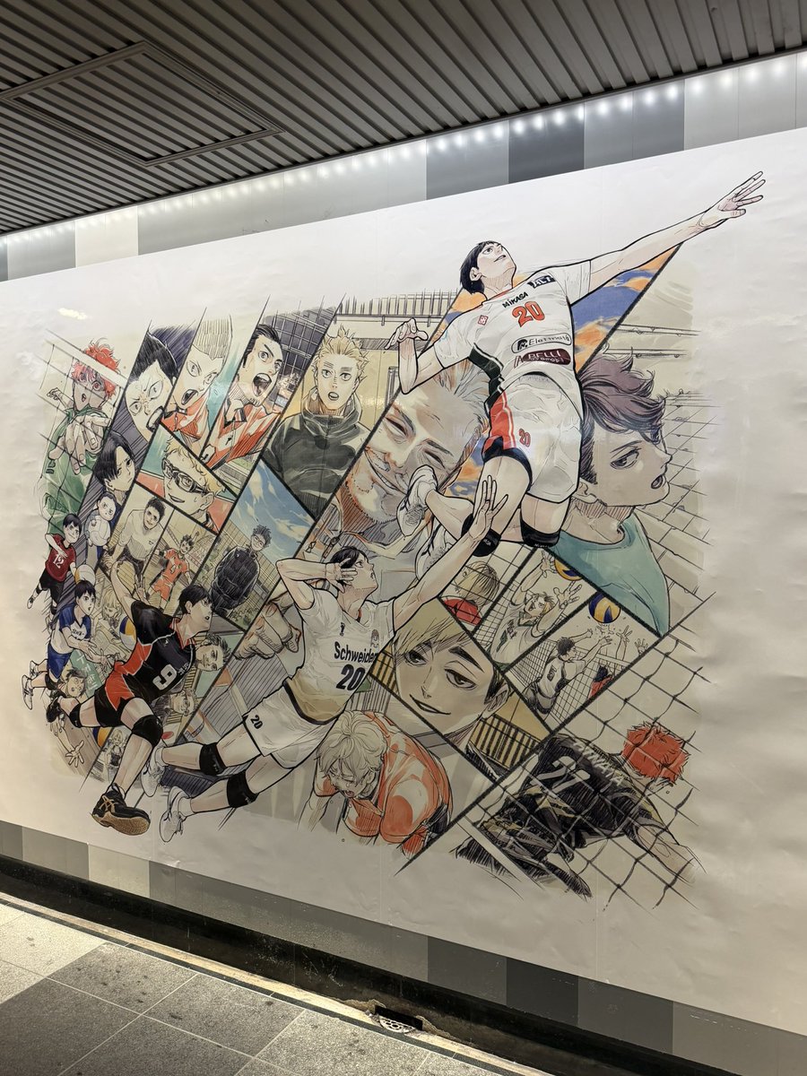 hika_rihito's tweet photo. ハイキュー展クソデカ広告in渋谷！
古舘先生の神原作絵をこのサイズで目の前にできる奇跡…まさに鳥肌不可避…涙です…
ハイキュー展心底楽しみすぎる…生きねば…
(JRハチ公口から地下へ降りてすぐの場所でした💁‍♂️)
#ハイキュー展挑戦者たち https://t.co/WQgyJI69up