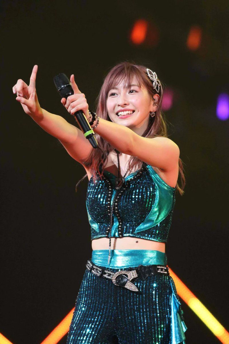 purple_2525_'s tweet photo. 元アイドルのカルバンクラインいいよね！ #カルヴァンクラアン https://t.co/hTSg8ldY5p