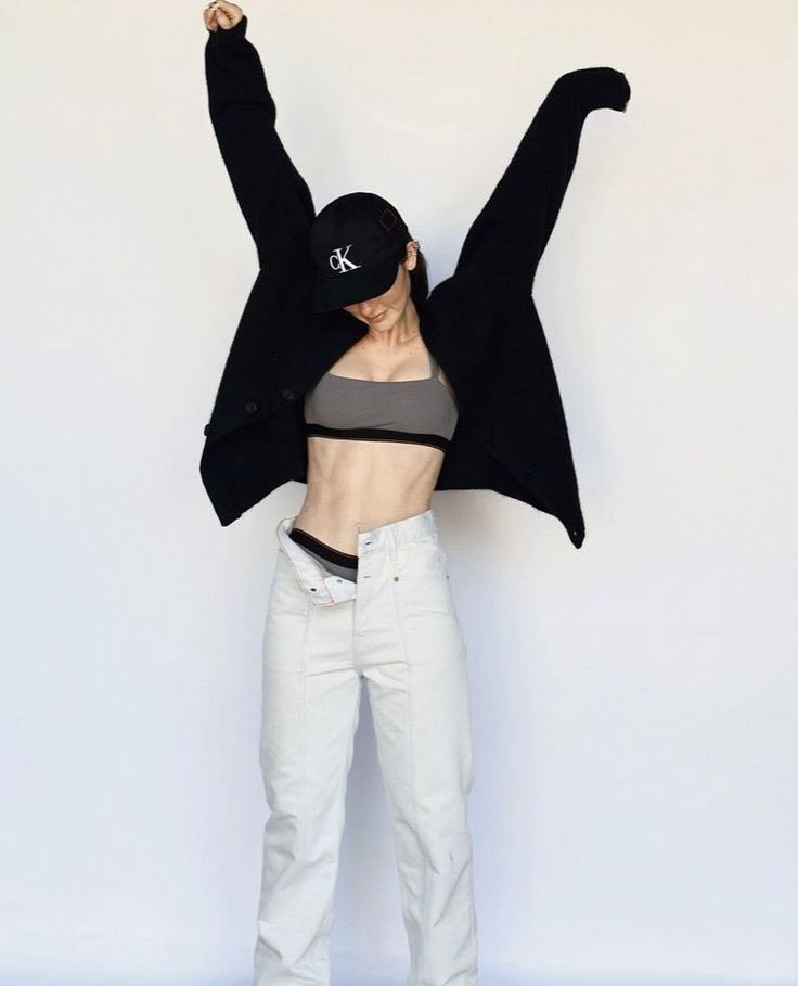 graciispet's tweet photo. I believe in Gracie Abrams abs supremacy https://t.co/pF4tgw3FGz